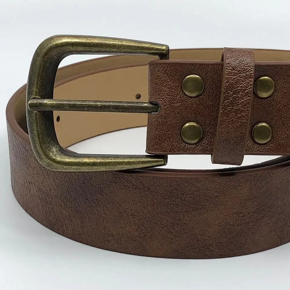 Women’s Brown Belt w/ Antique Brass Buckle, 23.5-34 Inches, X7G9A752